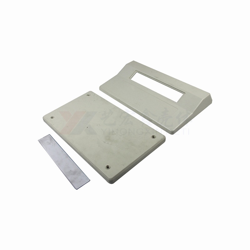 臺(tái)式機(jī)箱